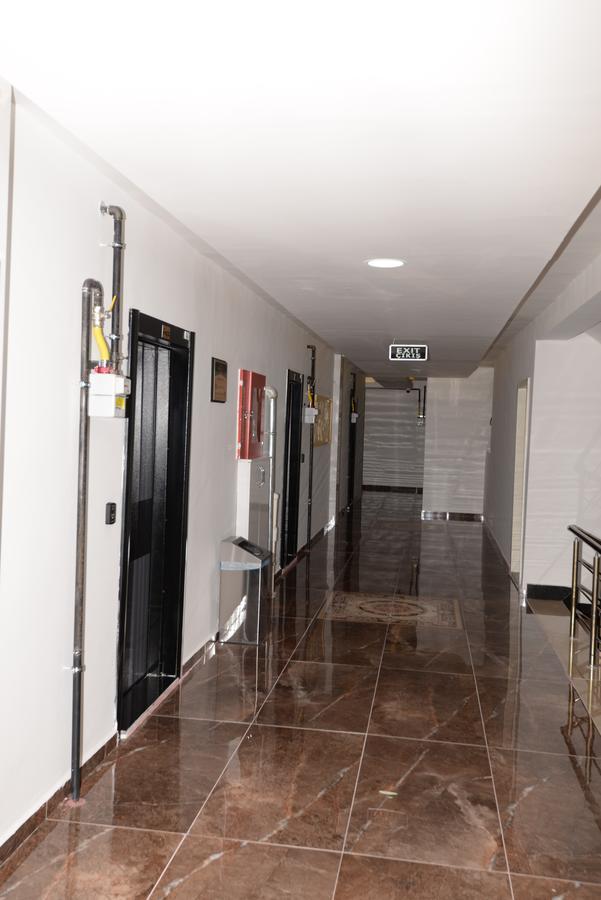 Van Corner Hotel Экстерьер фото
